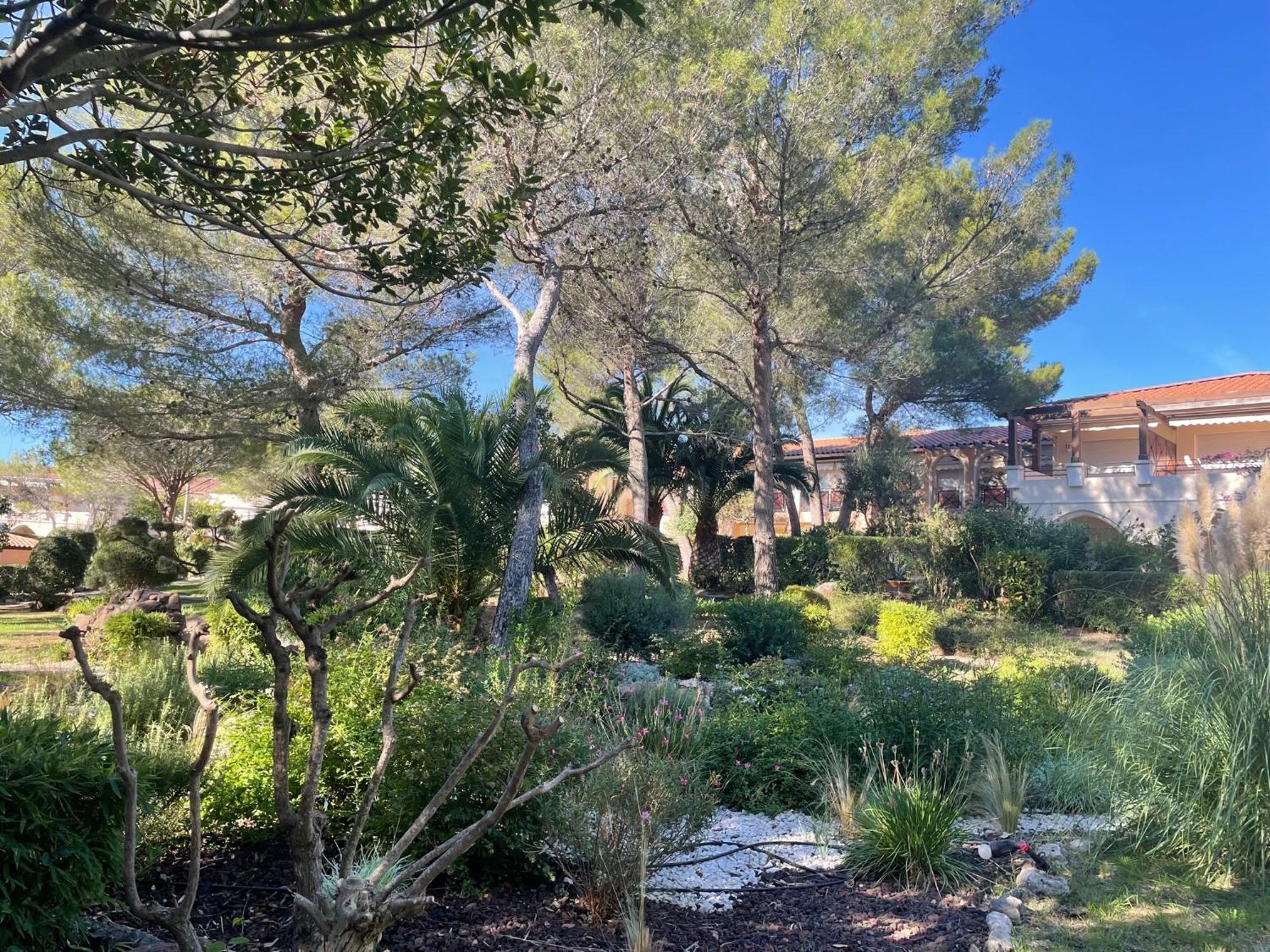 2 Pieces Saint Raphael Renove, Classe 4 Etoiles, 100 M Plages, Piscine, Tennis, Parc, Terrasse, Jardin Privatif Экстерьер фото